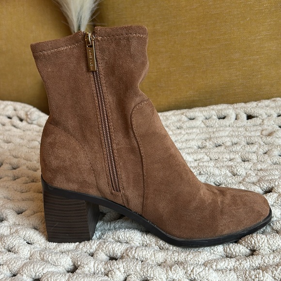 Anne Klein suede boots - Picture 2 of 13
